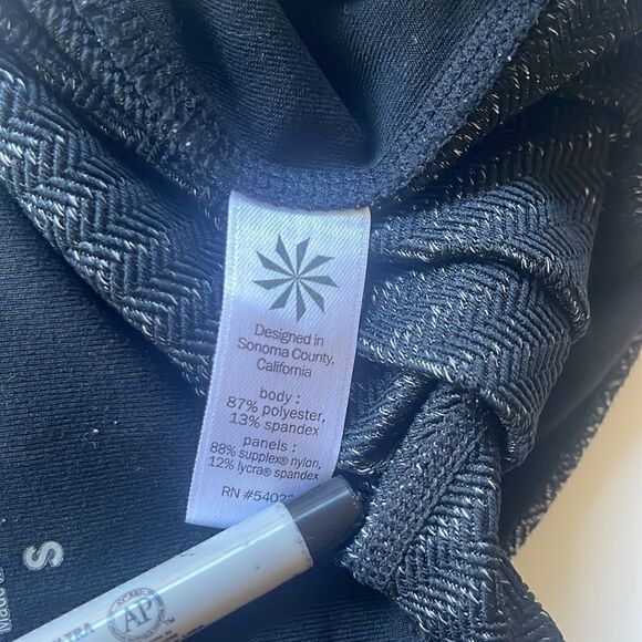 Athleta Drifter moto style leggings with herringbone pattern. S - Picture 9 of 11